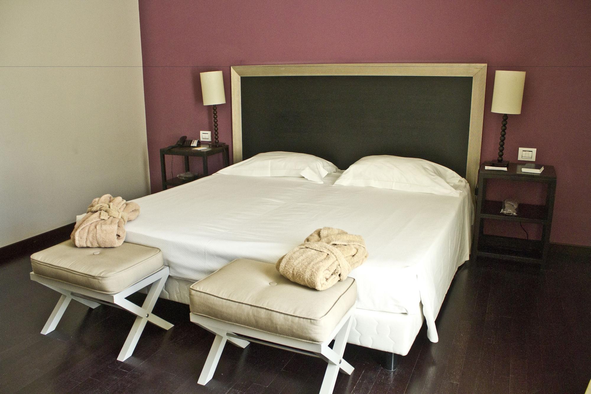 Hotel Grand Itria Congress & 4*