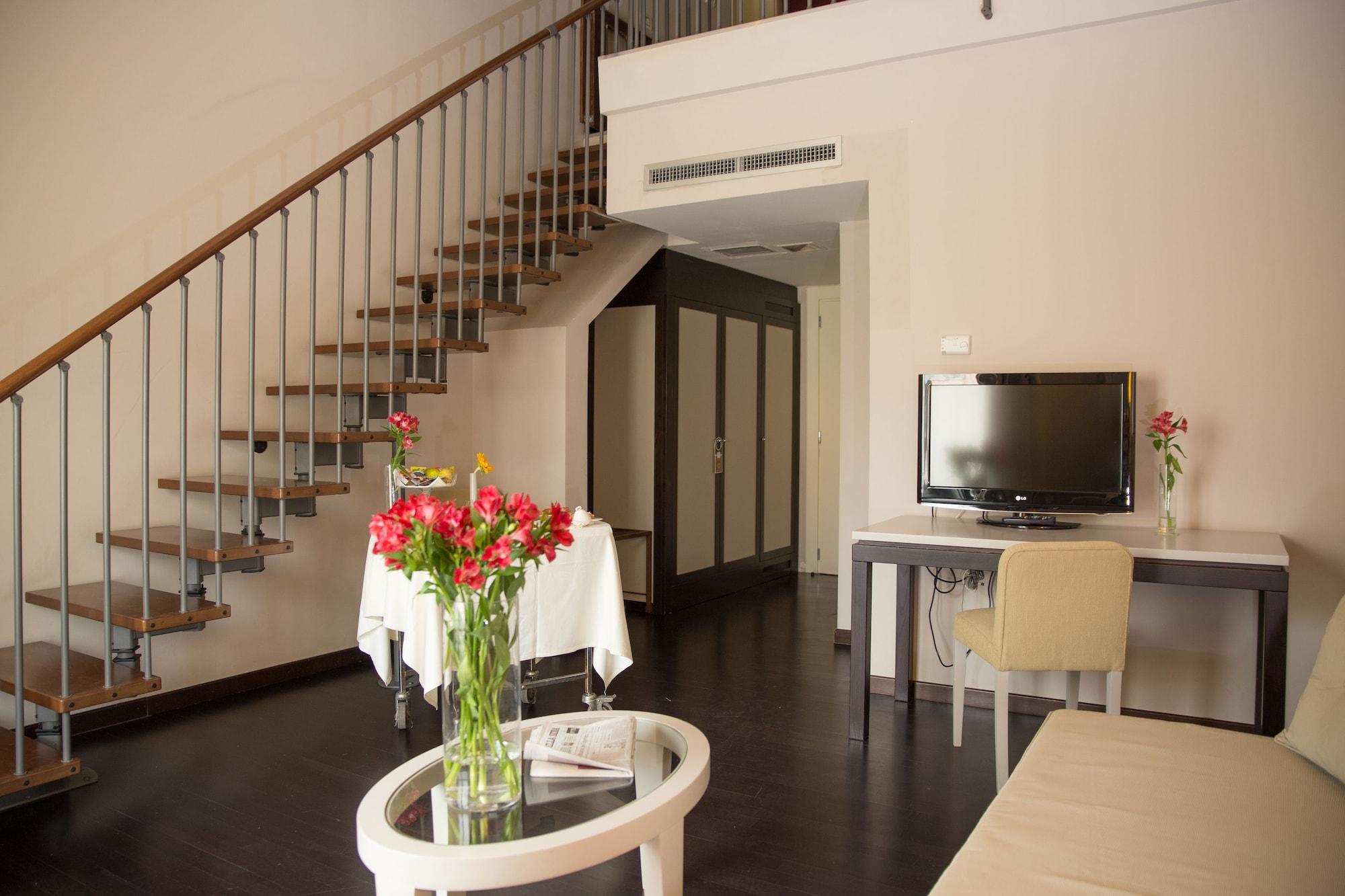 Grand Itria Congress & 4*